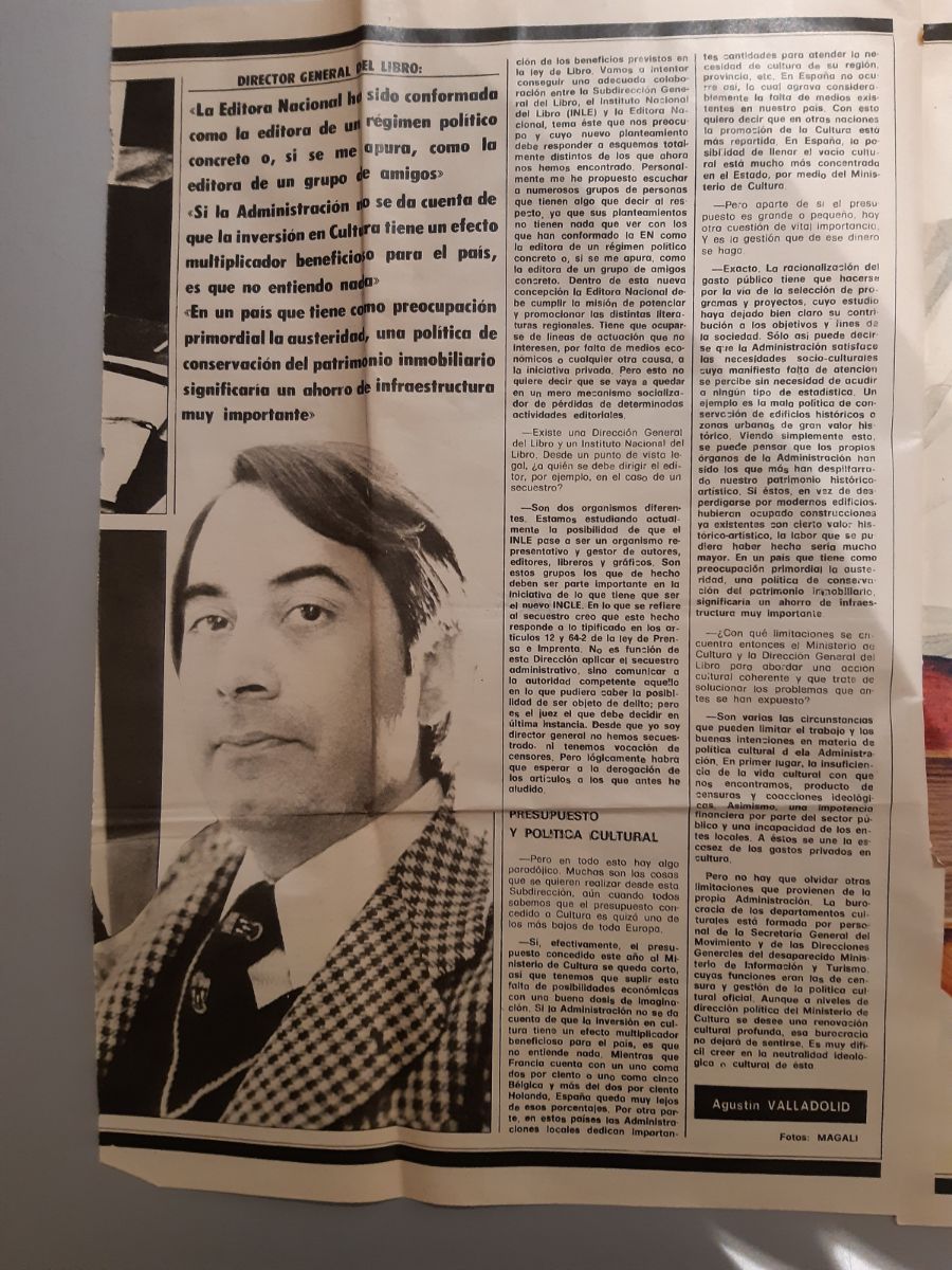 Artículo de Agustín Valladolid en el que, junto al rector Juan Díez Nicolás, analiza la economía de la UNED (Diario Arriba, 04/12/1977)