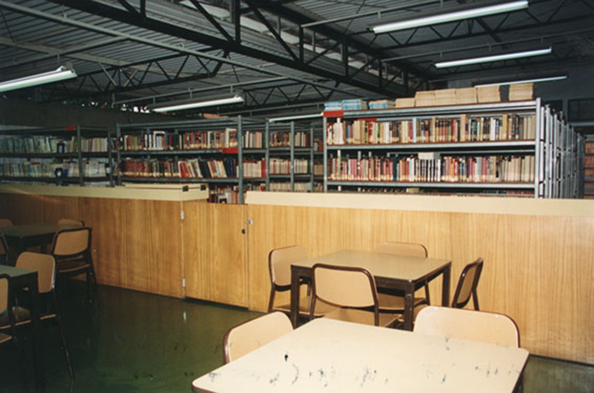 Vista   parcial de la Biblioteca del Colegio Español Miguel de Cervantes en Sao   Paulo, Brasil , desde la que se accede a la biblioteca del la UNED