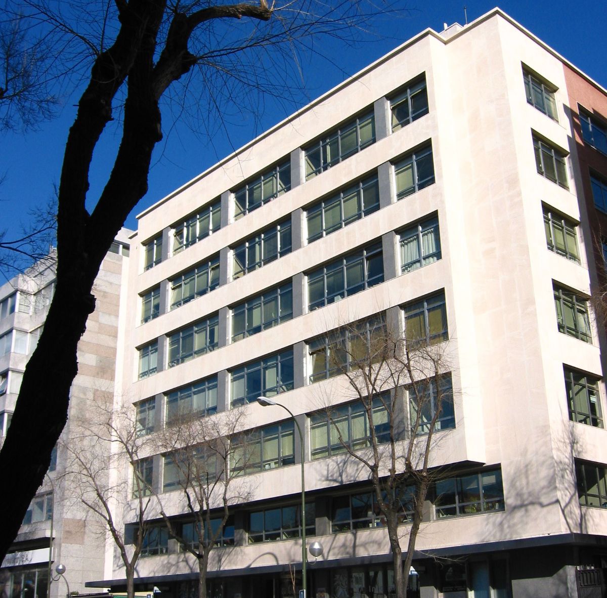 Edificio   del Rectorado de la UNED en Madrid